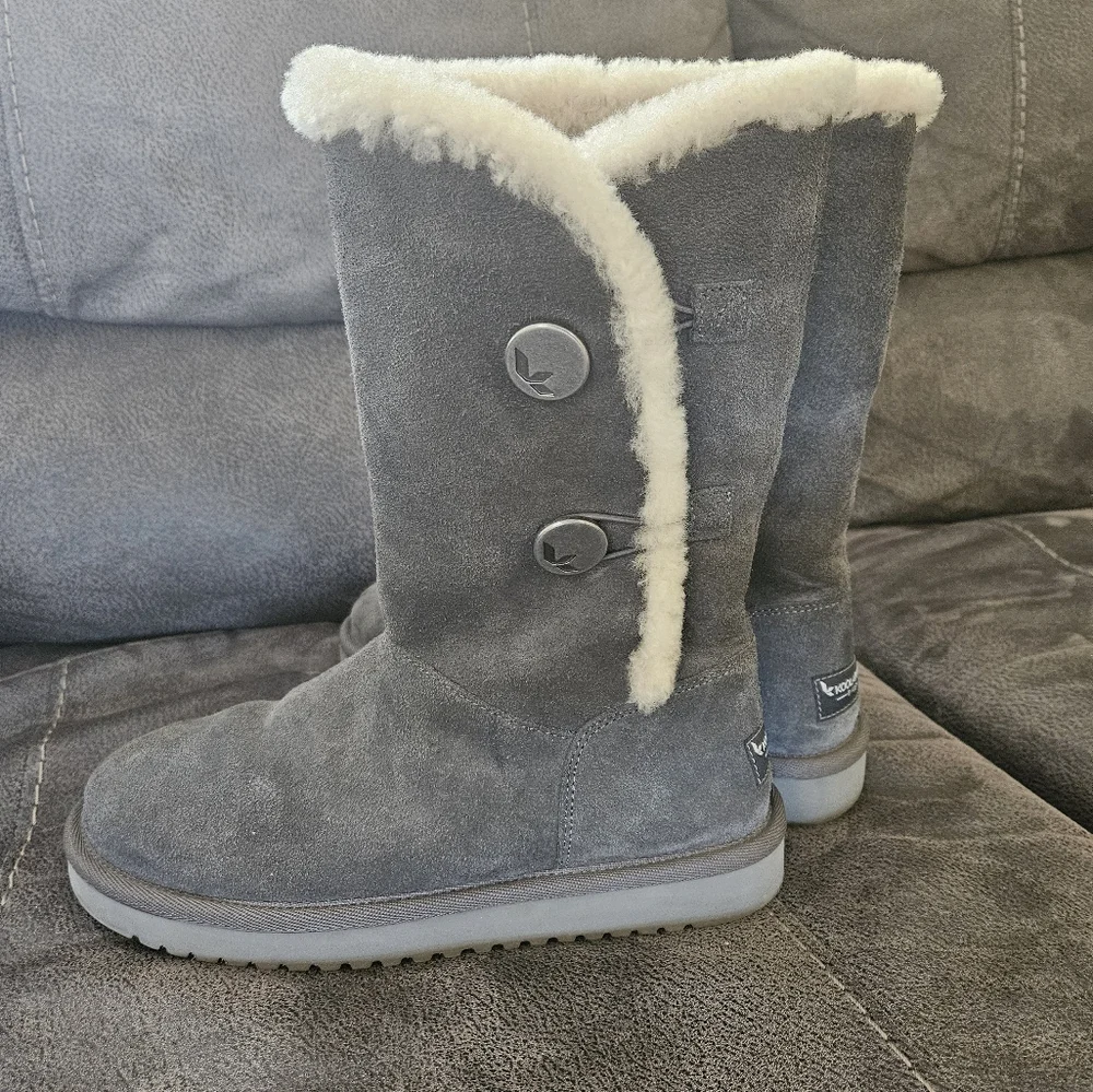 💜 EUC Womens size 7 koolaburra by UGG. Gray with shearling. - Picture 6 of 8